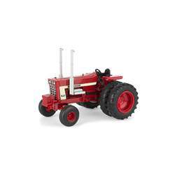 Farmall 1/64 Scale Toys