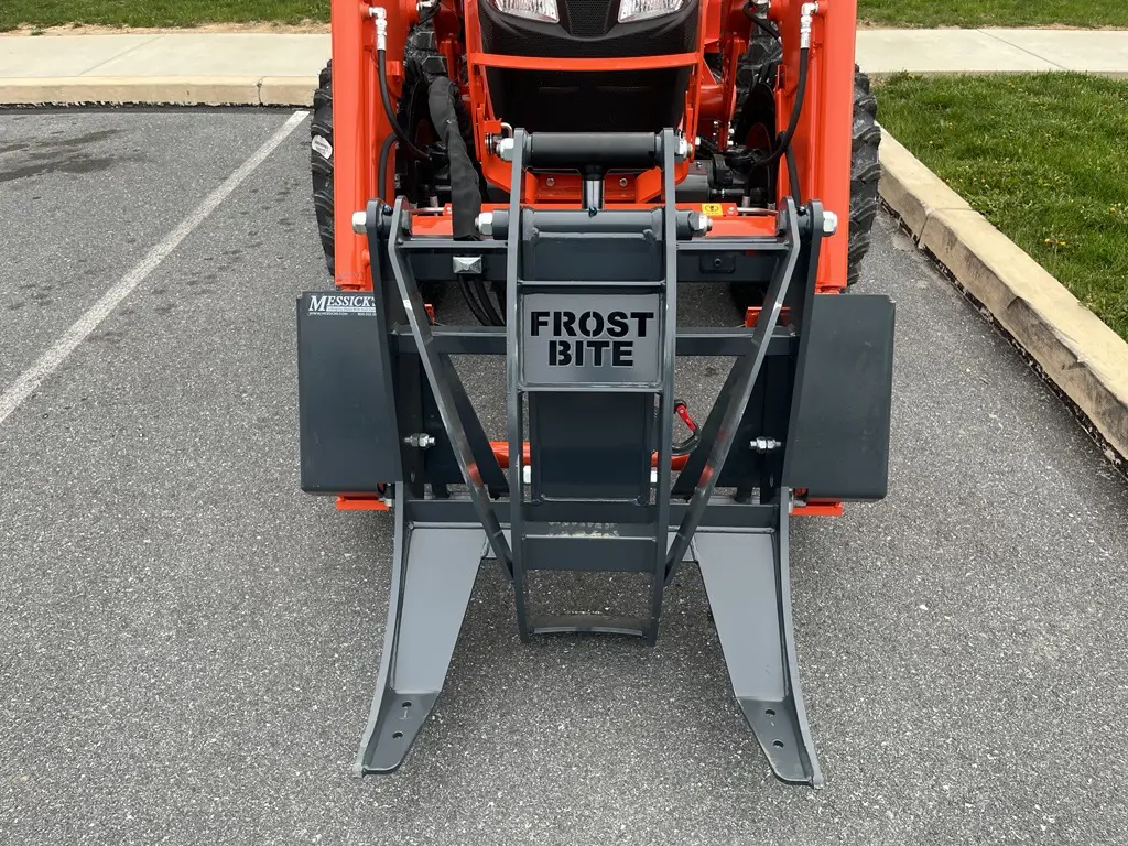 FrostBite Grapple image 4