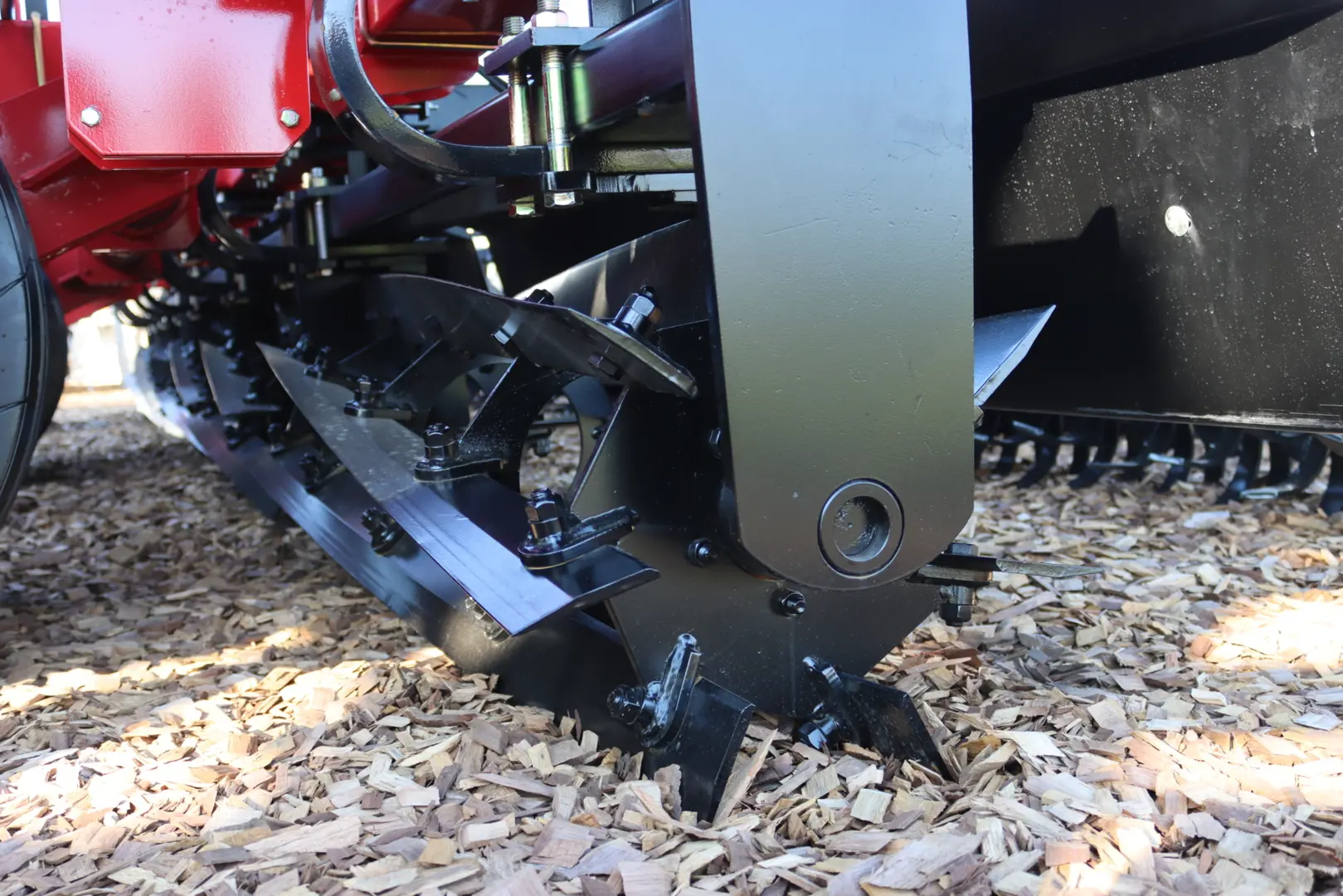 Incite Universal Tillage image 3