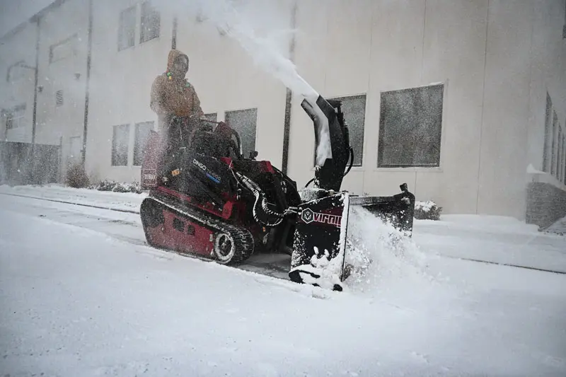 CSB Snow Blower image 8