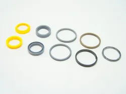 Kubota #K7571-16540 KIT SEAL