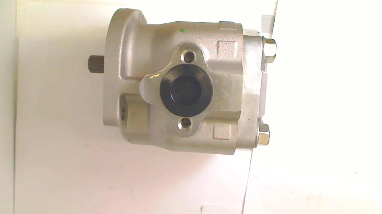 Kubota #31351-76102 PUMP, ASSY HYD.