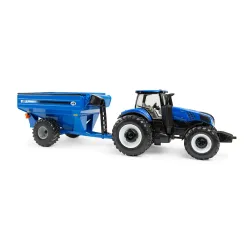 1:32 New Holland T8.355 Tractor with Grain Cart Part #ERT61028