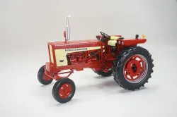 1:16 Farmall 504 Wide Front w/ Rear Wheel Weights Part #ZJD 1954
