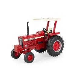 1:32 Farmall 756 with ROPS Part #ZFN44501