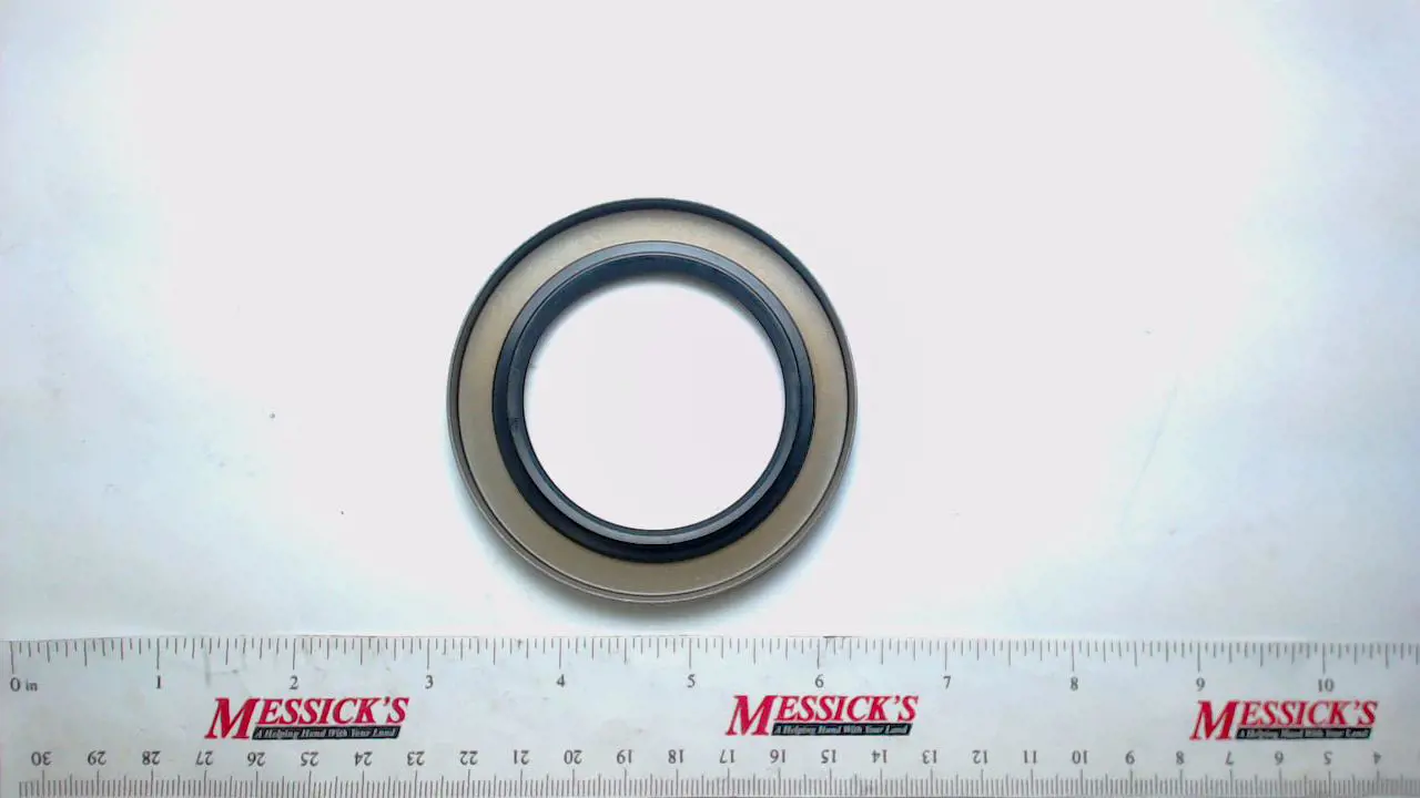 Woods #32359 Multi-Spindle Mower Gearbox Seal (121-2, 208-2, 2080