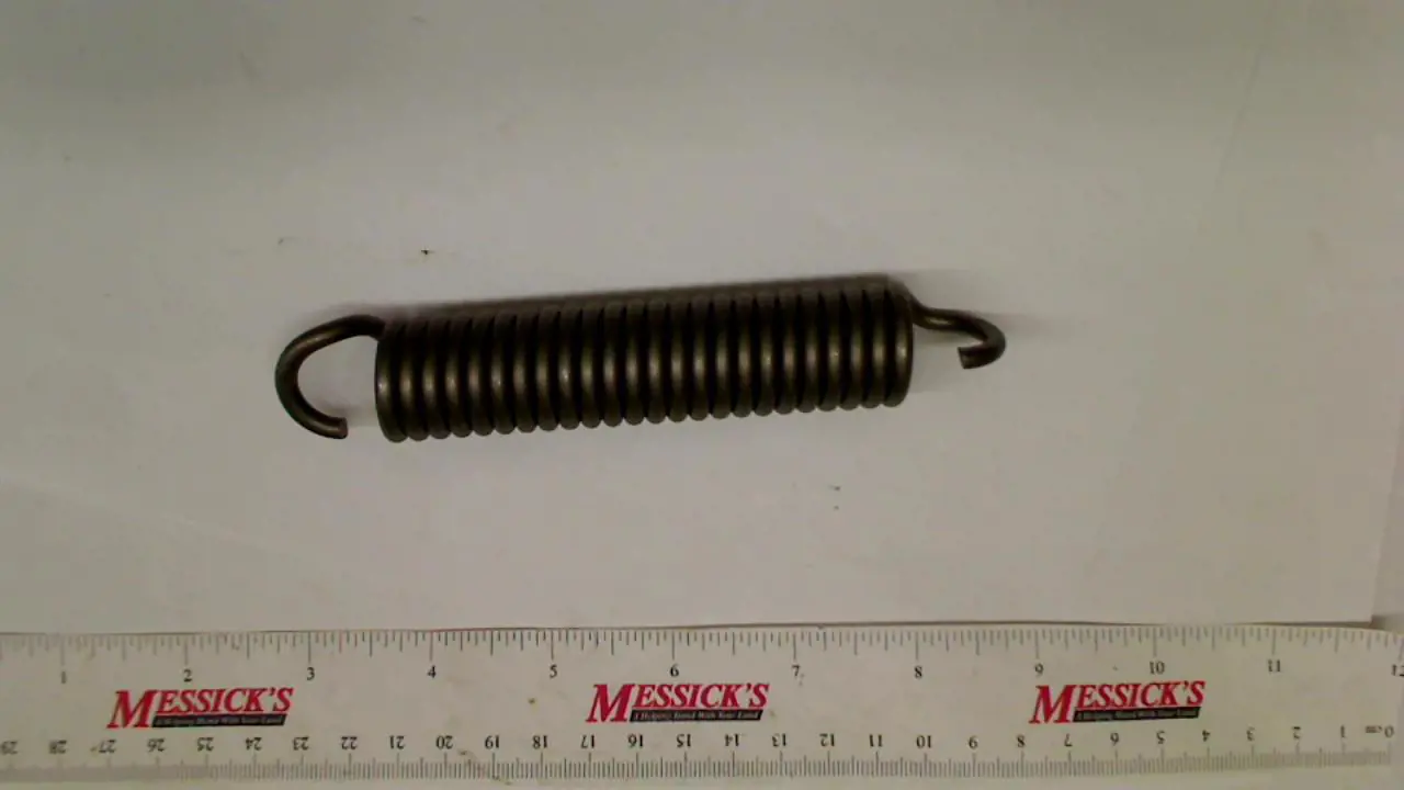 Case IH #383296R1 SPRING