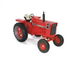 1/8 International Hydro 100 Wide Front w/ Black Stripe Part #ZSM1629