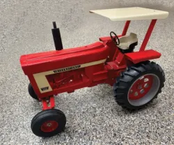 1/8 International 1066 w/ Canopy Part #ZSM1627