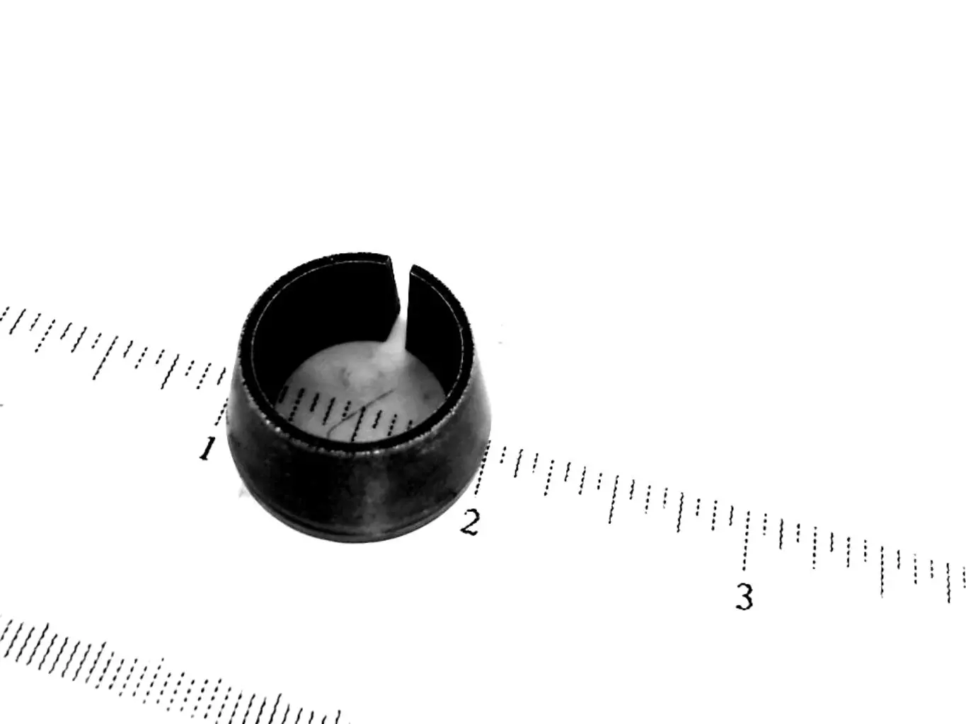 New Holland #J908563 RETAINER
