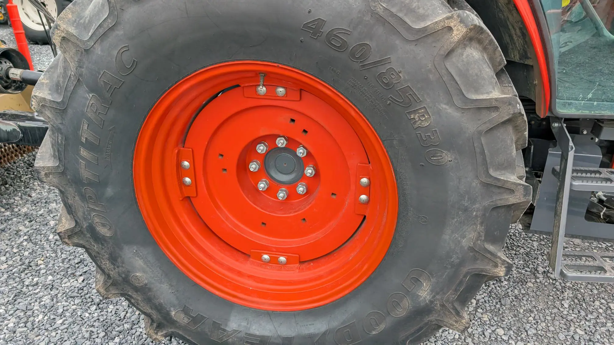 Kubota M5-111HDC12-1