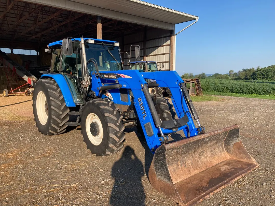 New Holland TL100A