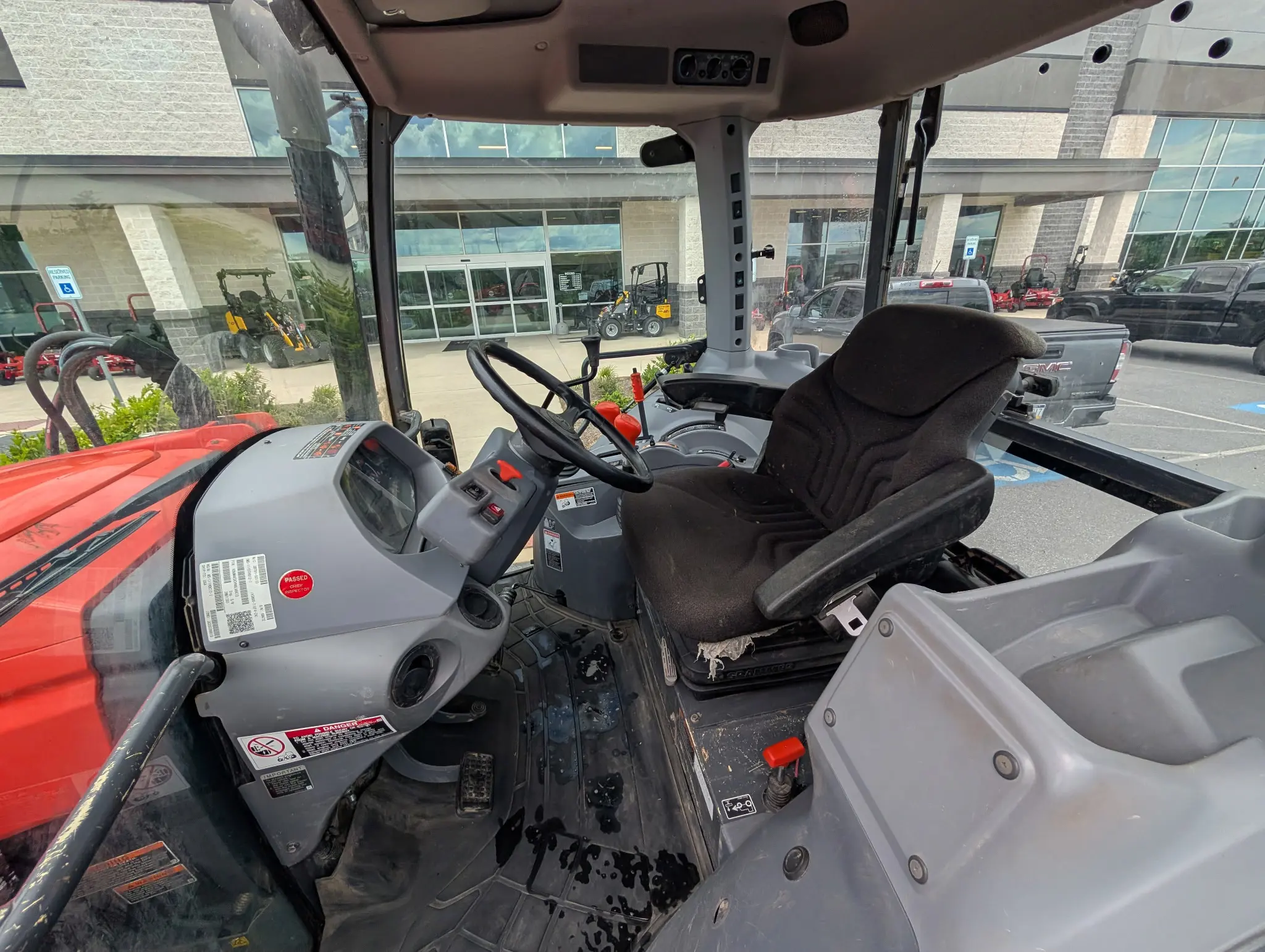 Kubota M5-111HDC12-1