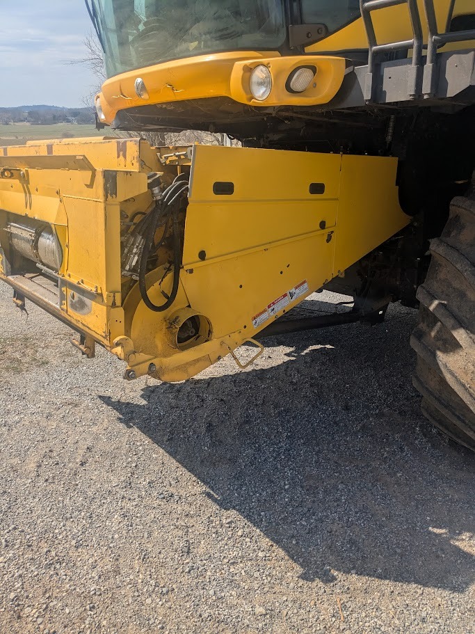 New Holland CR9040