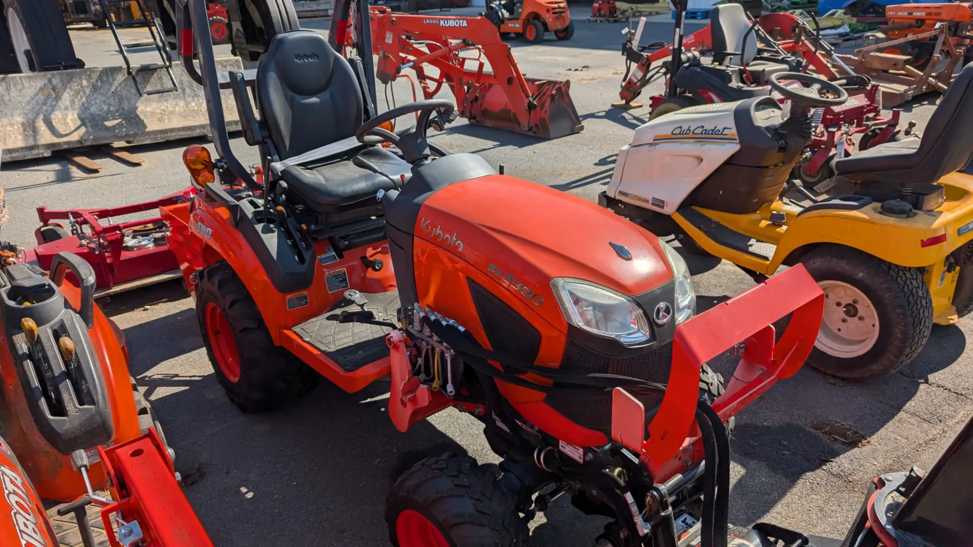 Kubota BX2380V-1