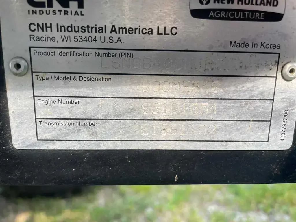 New Holland BOOMER 40 T4B