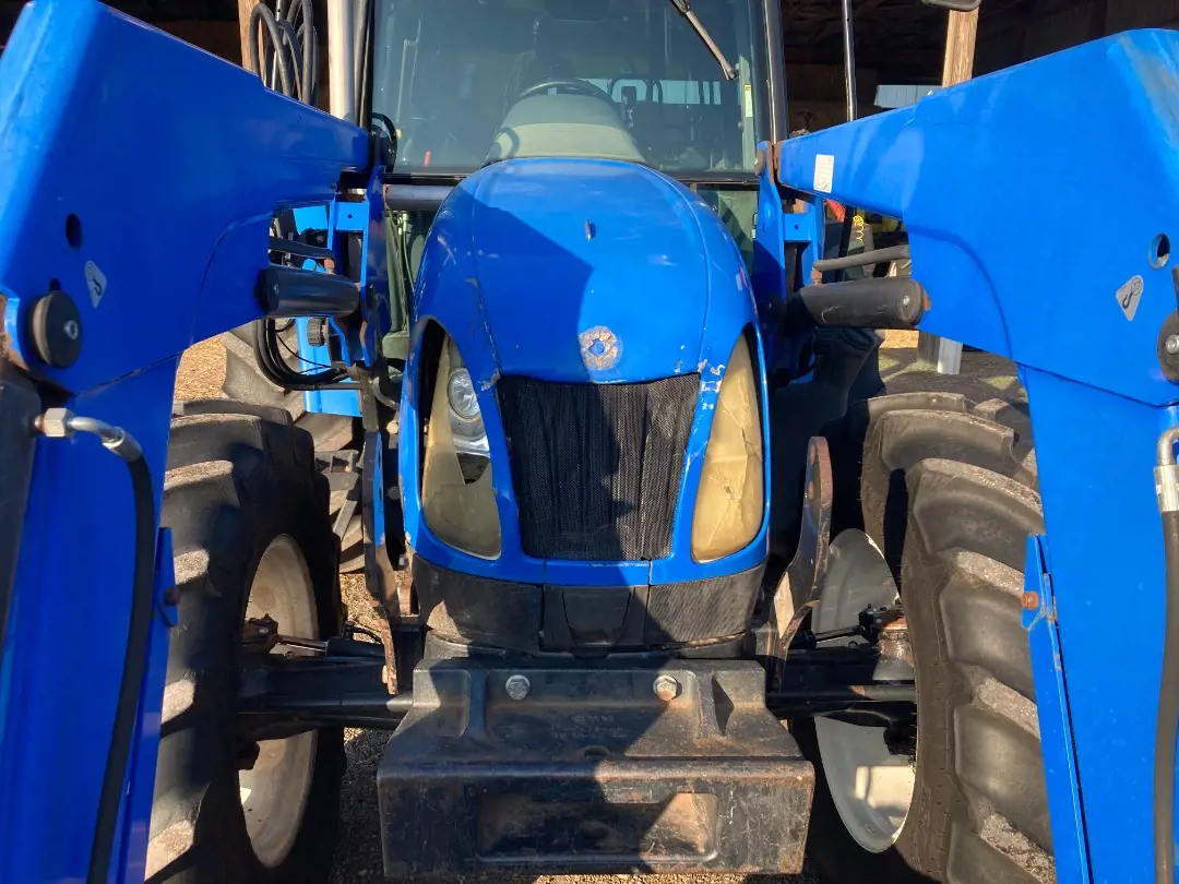 New Holland TL100A