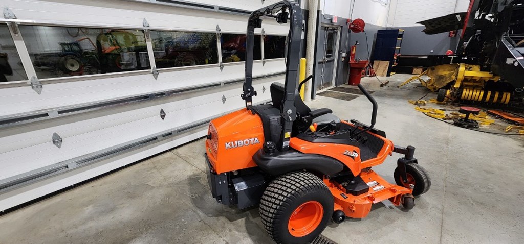Kubota ZD326