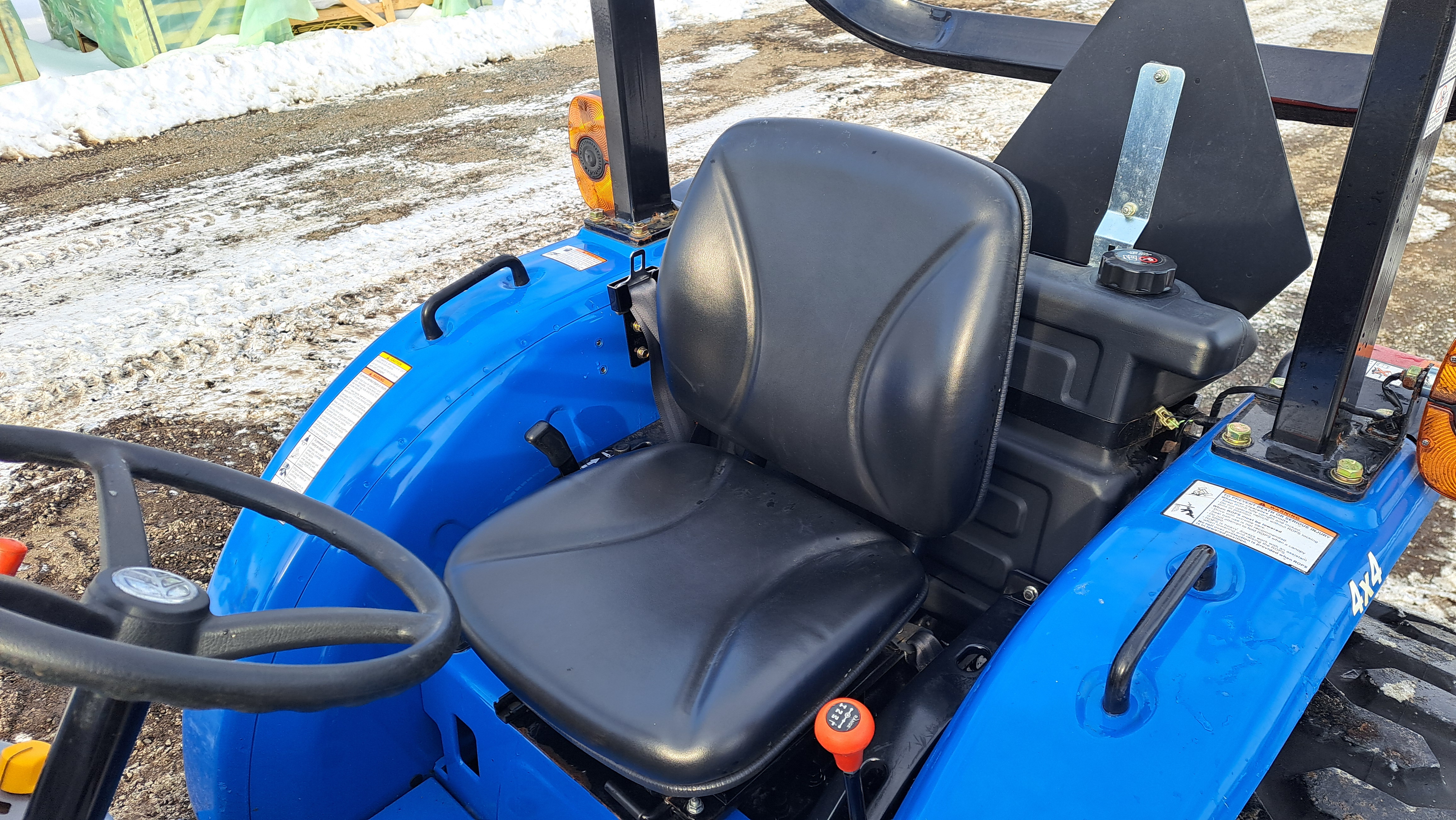 New Holland WORKMASTER 35