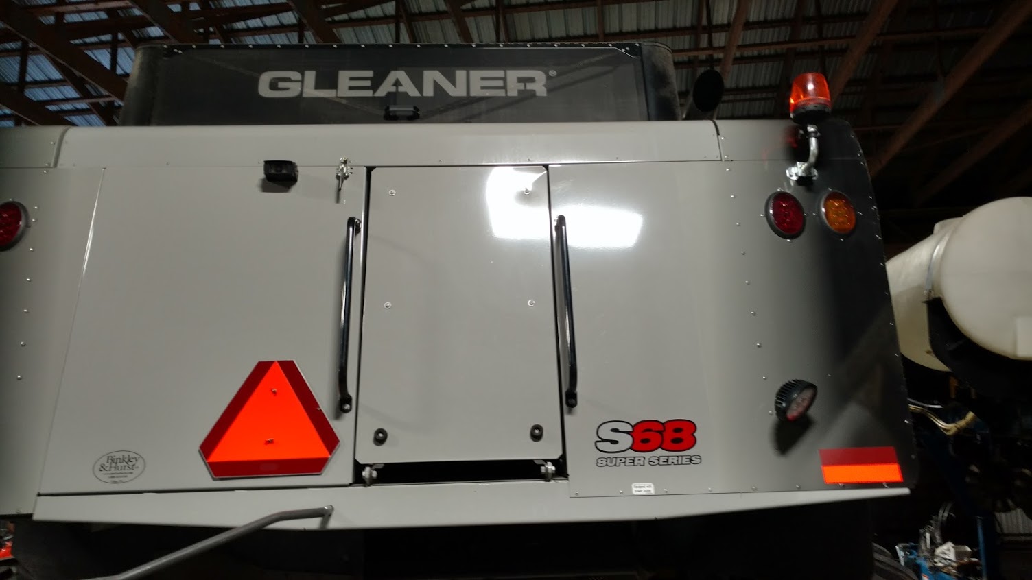 Gleaner S68