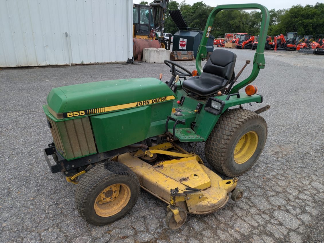 John Deere 855
