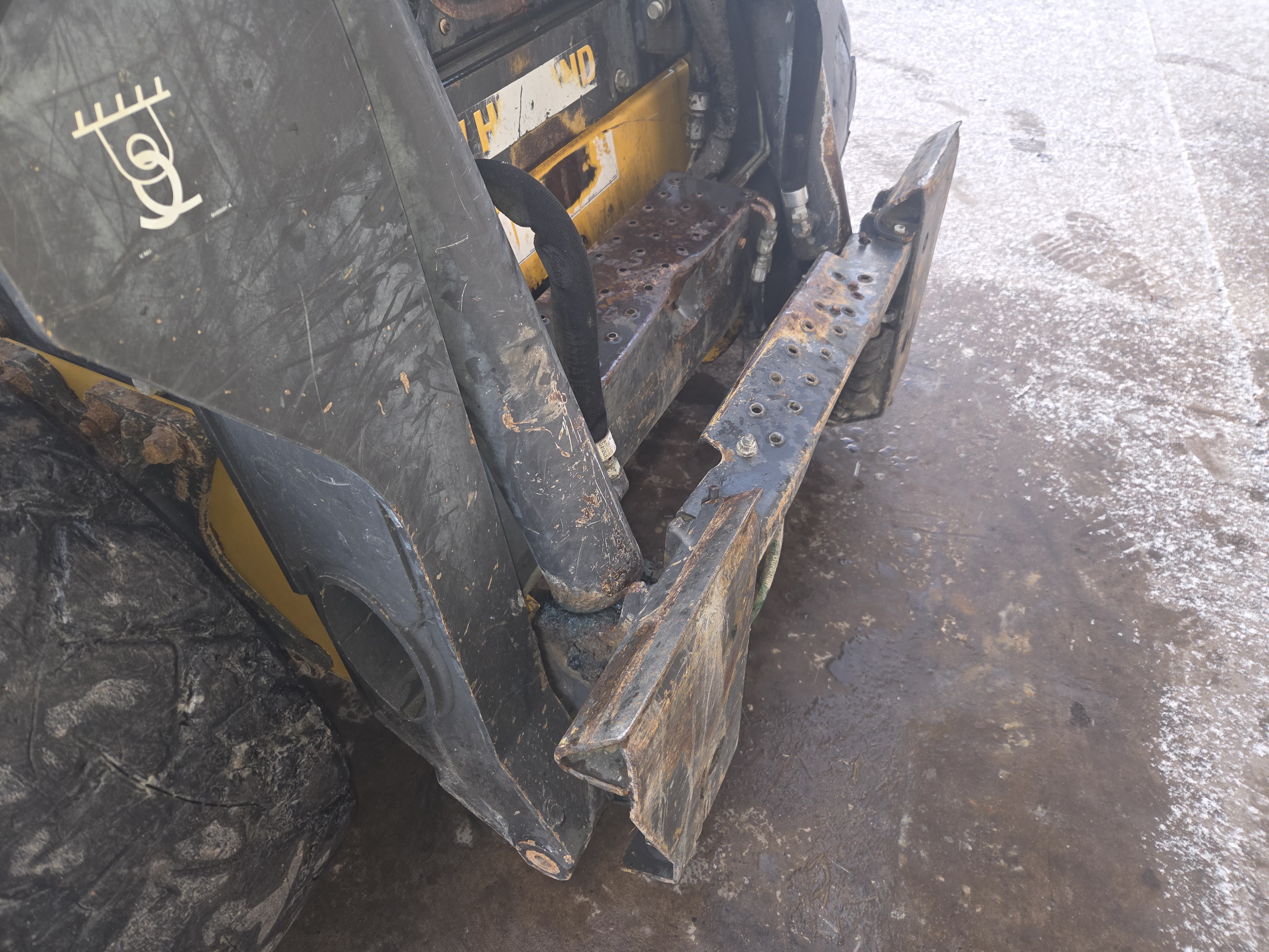 New Holland L228 T4 FINAL