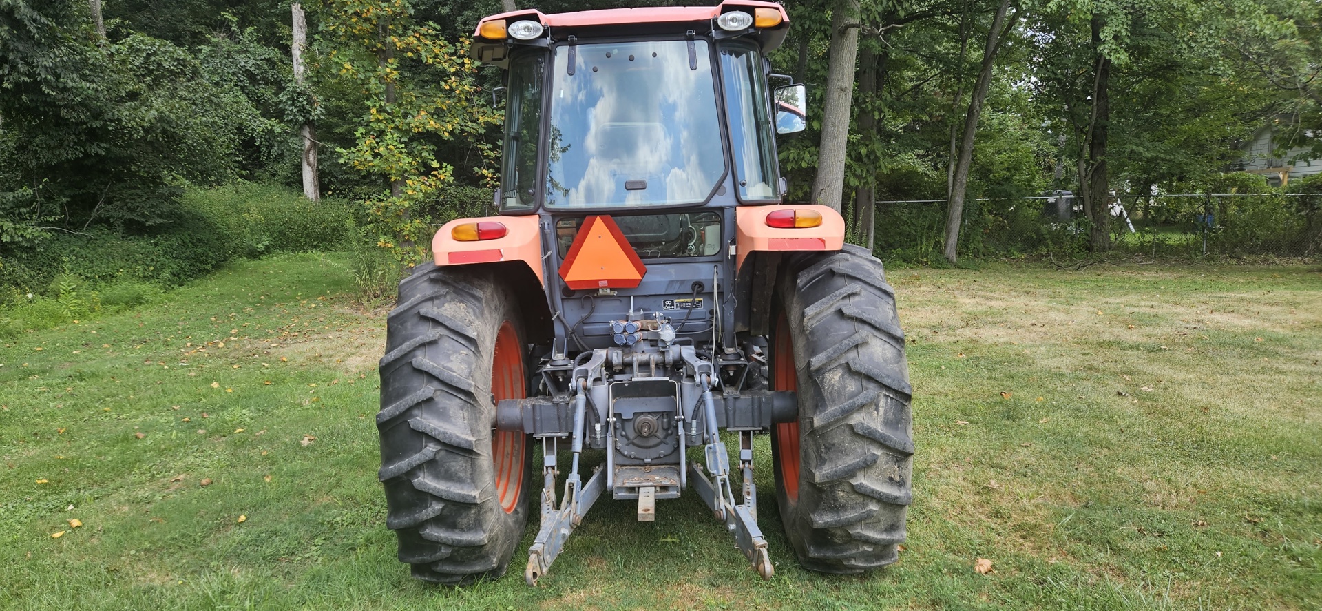 Kubota M8560D