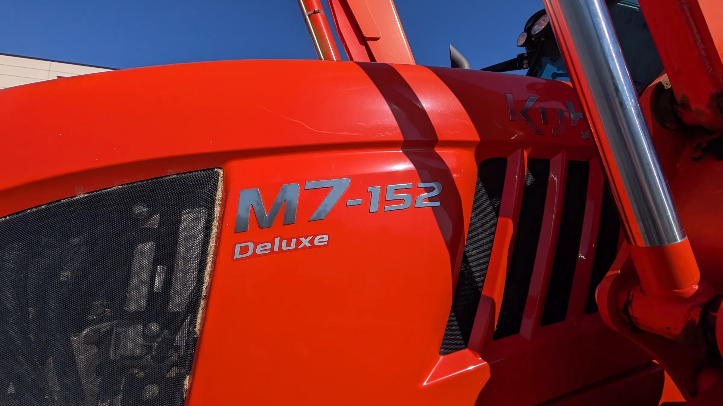 Kubota M7-152D
