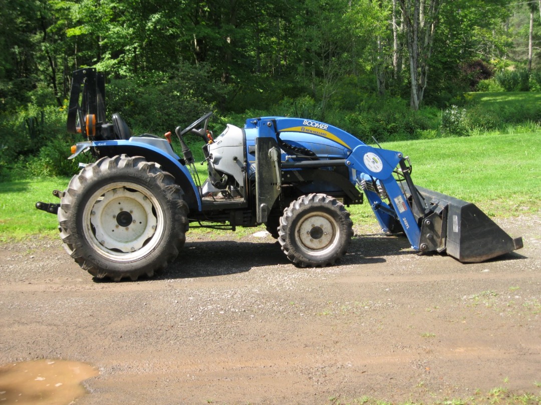 New Holland BOOMER 35