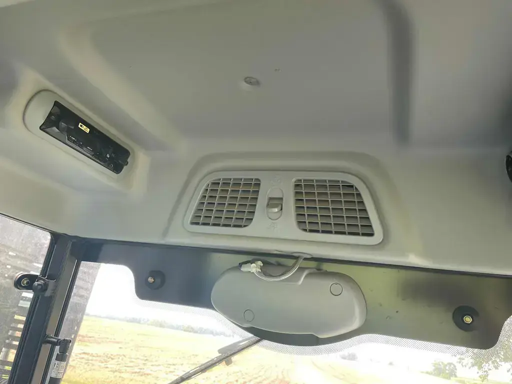 New Holland BOOMER 40 T4B