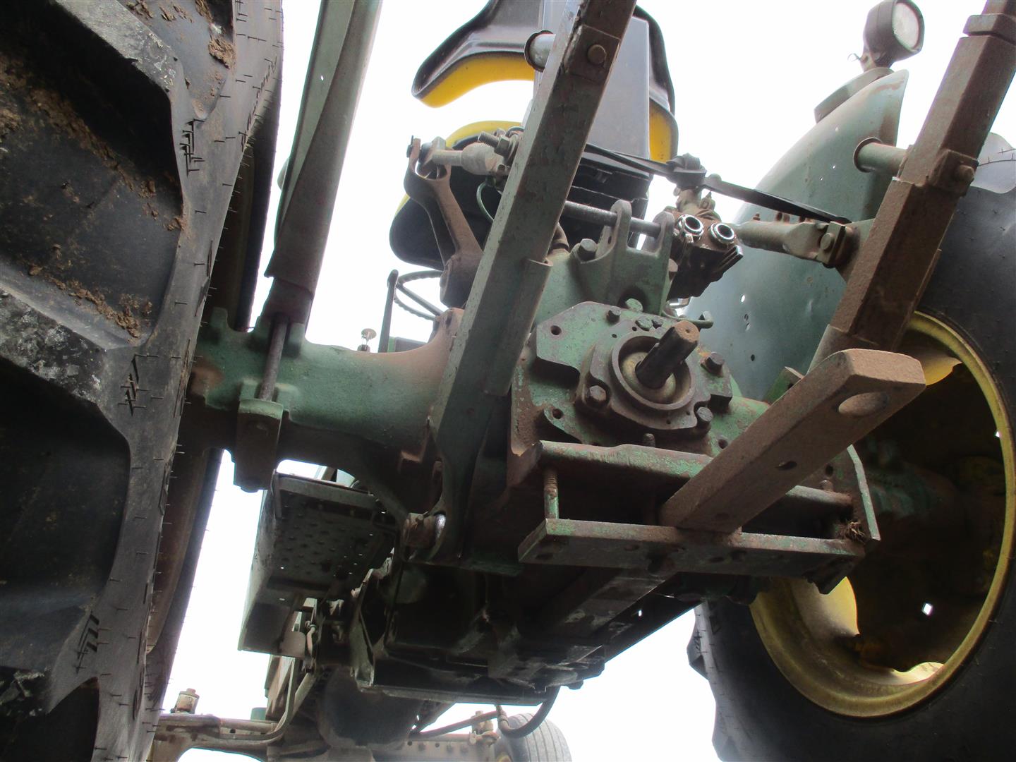 John Deere 2440