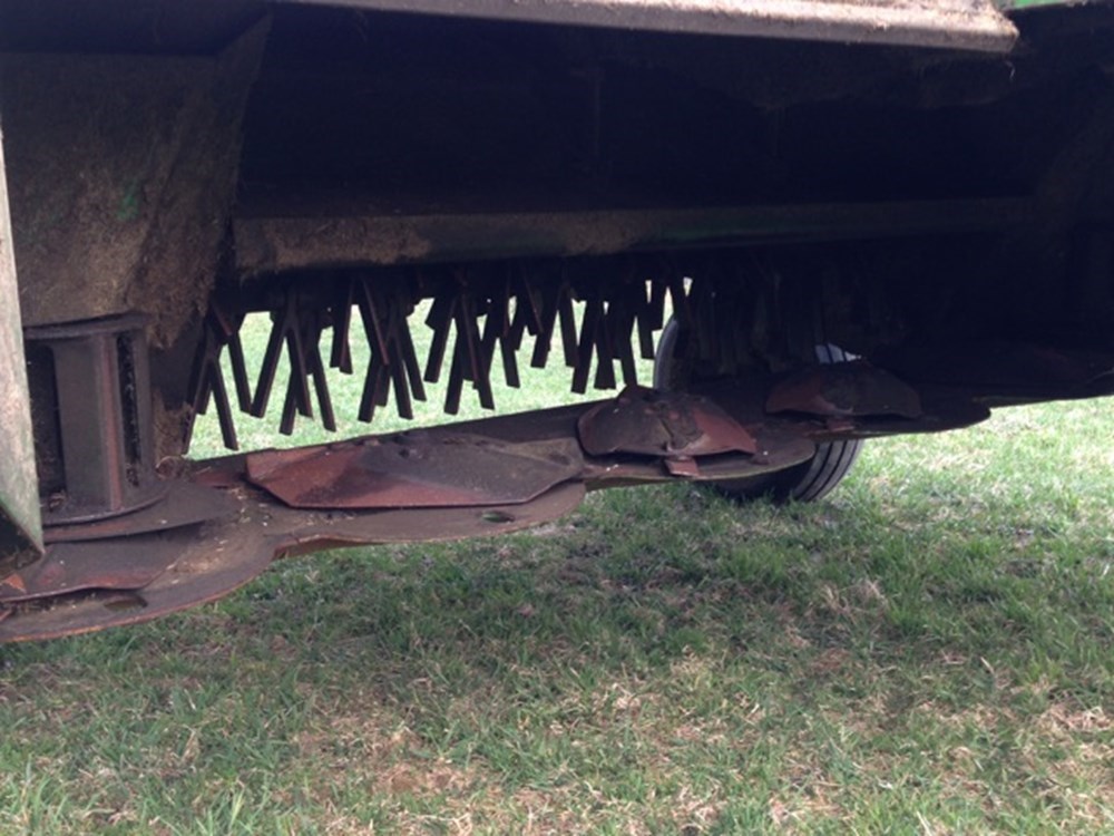 John Deere 730