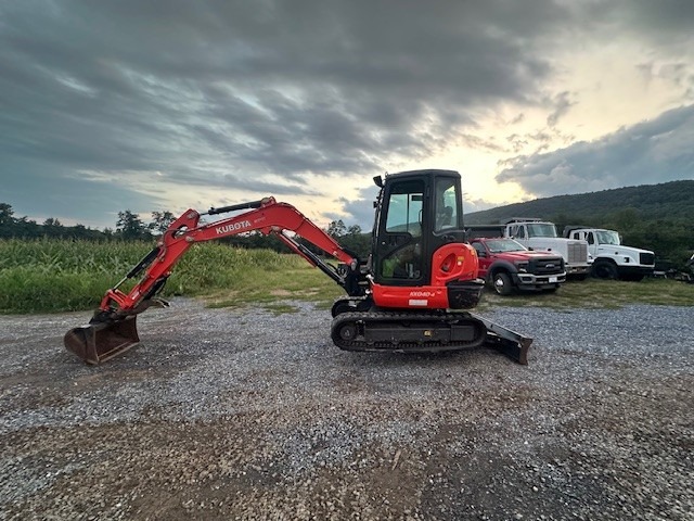 Kubota KX040-4R3A