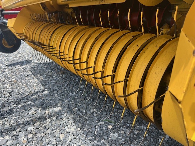New Holland ROLL-BELT 450