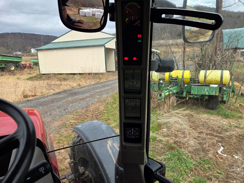 Case-IH MAXXUM 125 Multi-Controller