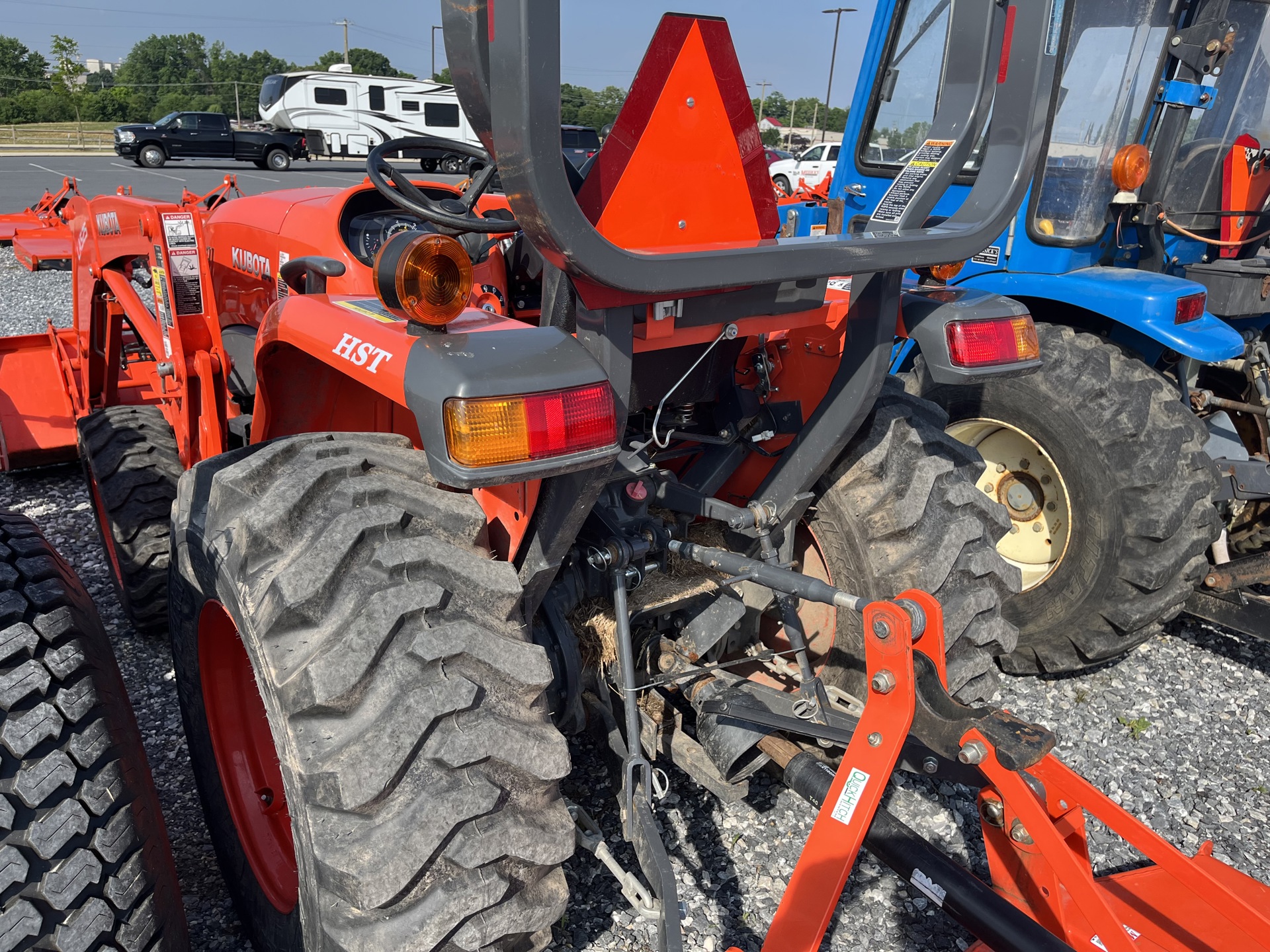 Kubota L3301HST