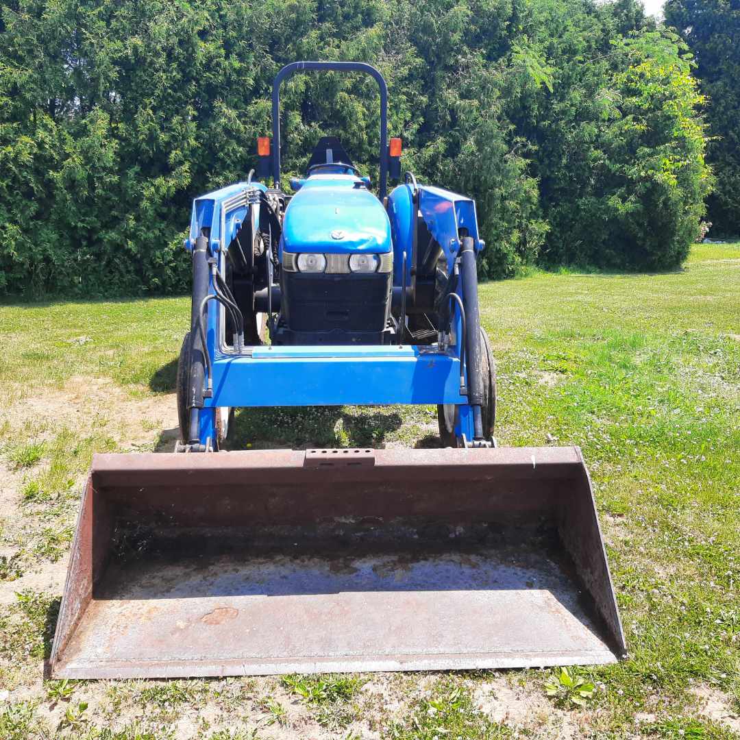 New Holland TT75A