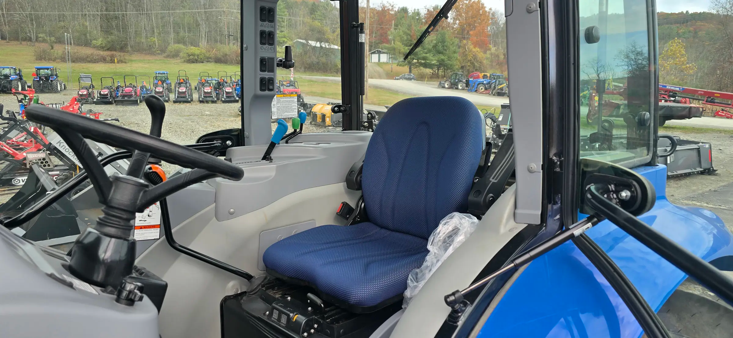 New Holland BOOMER 45 T4B