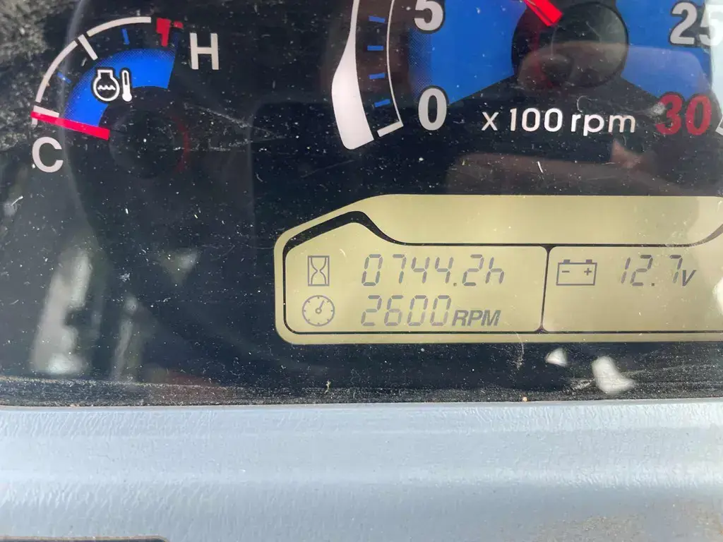 New Holland BOOMER 40 T4B