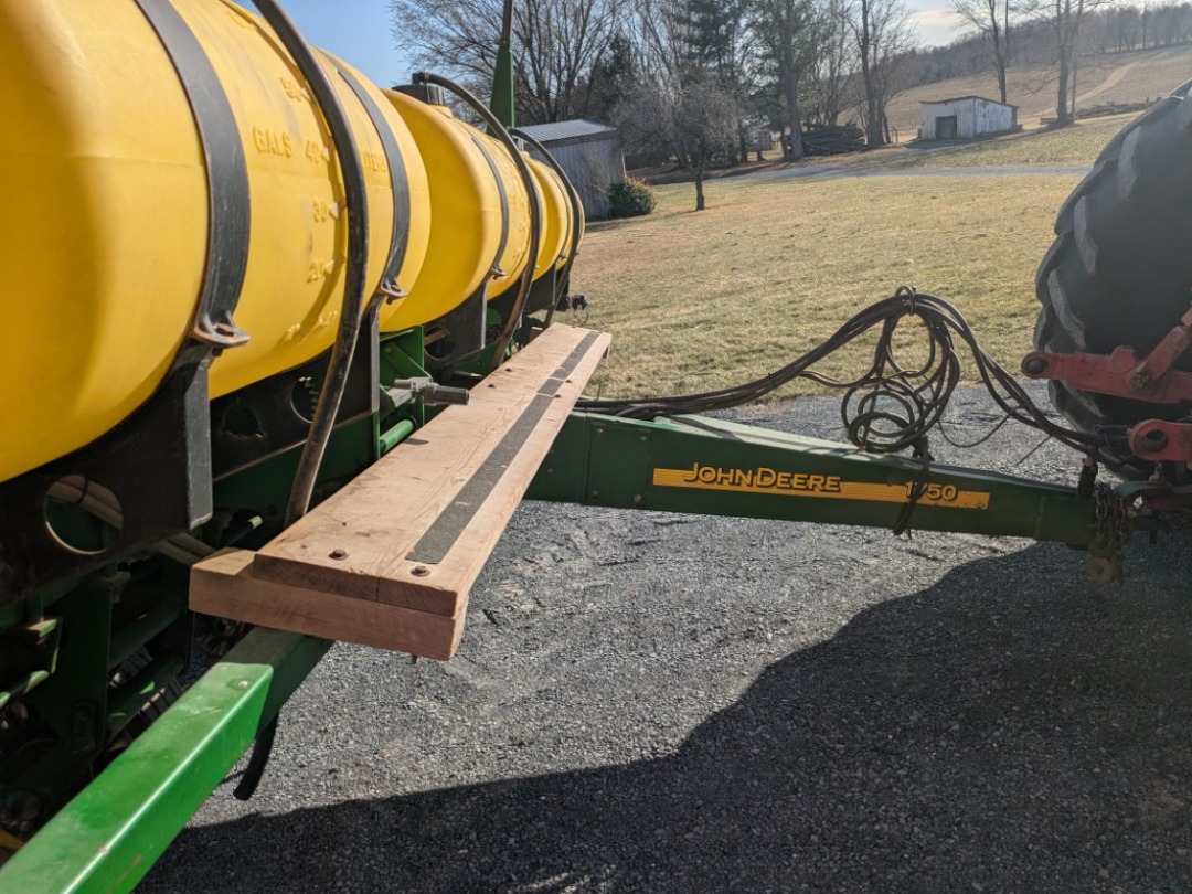 John Deere 1750