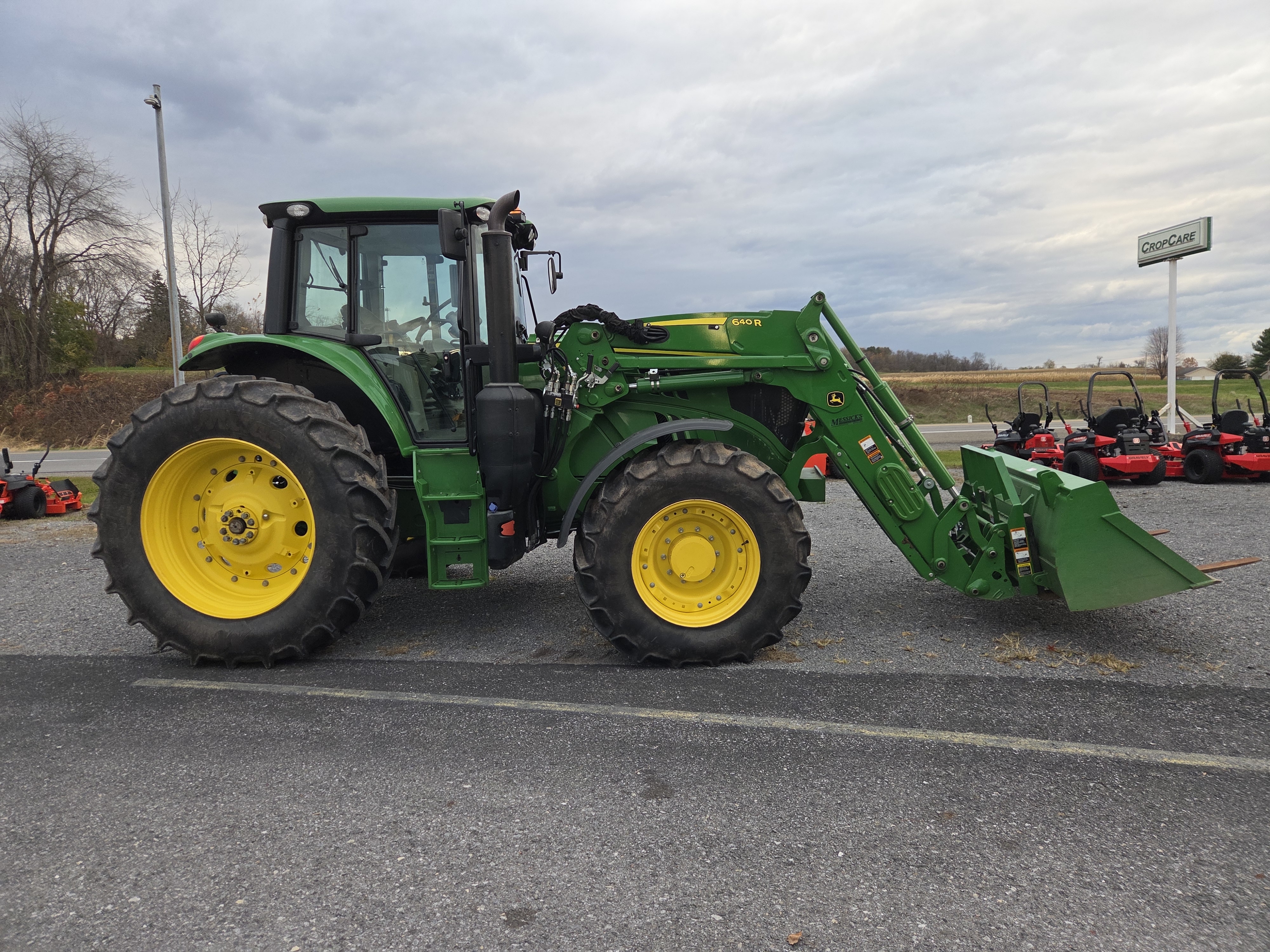 John Deere 6155M
