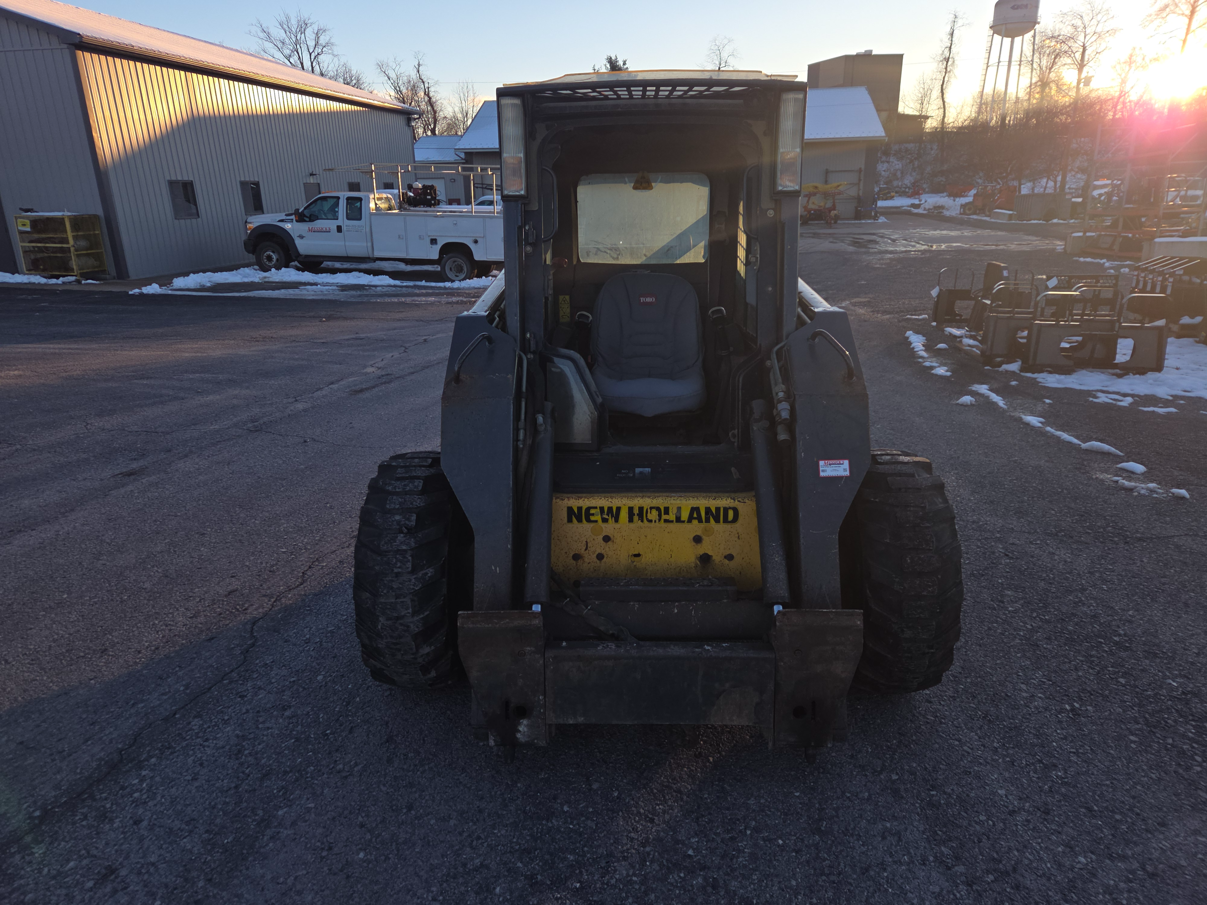 New Holland L190