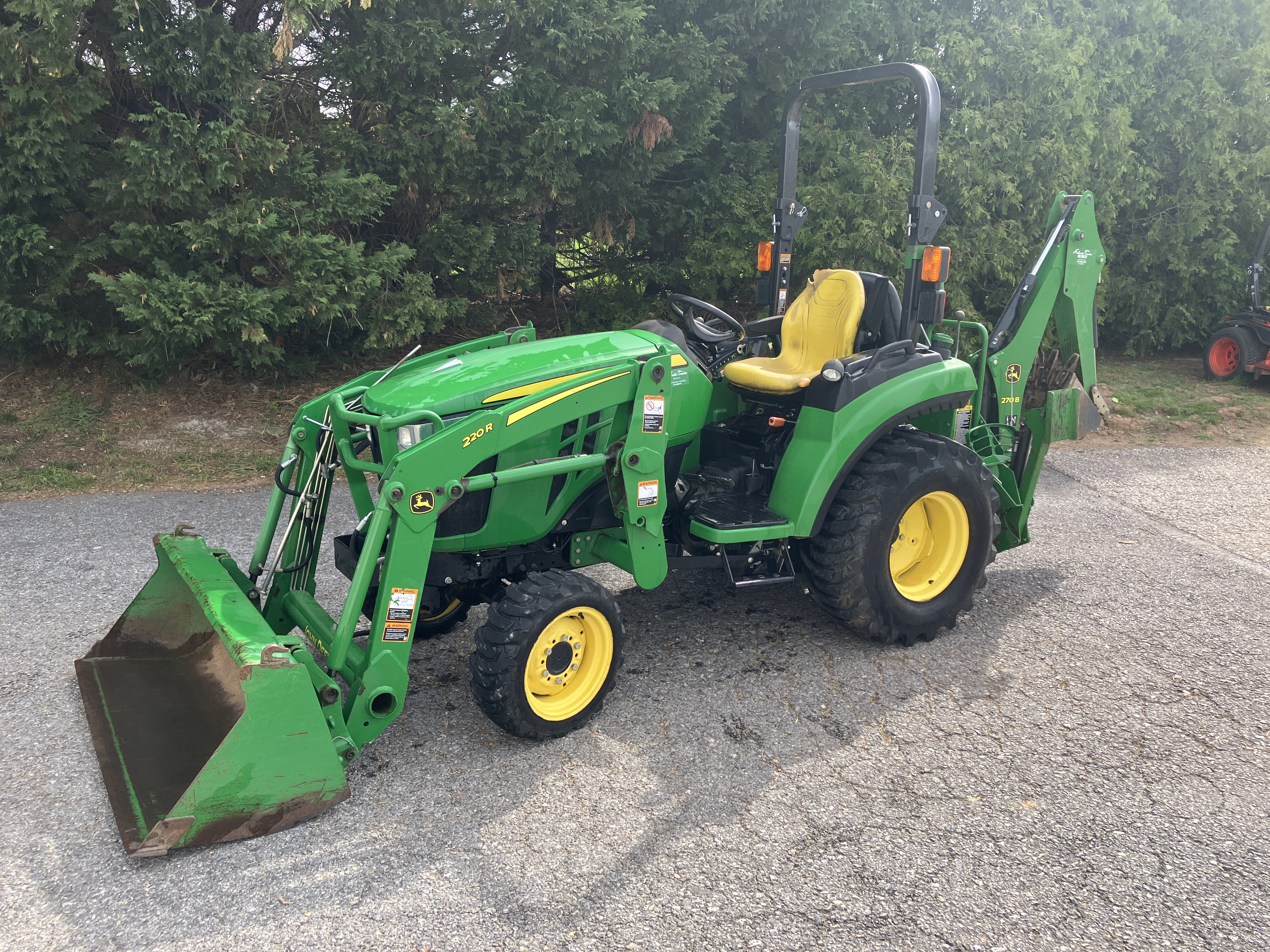 John Deere 2038R