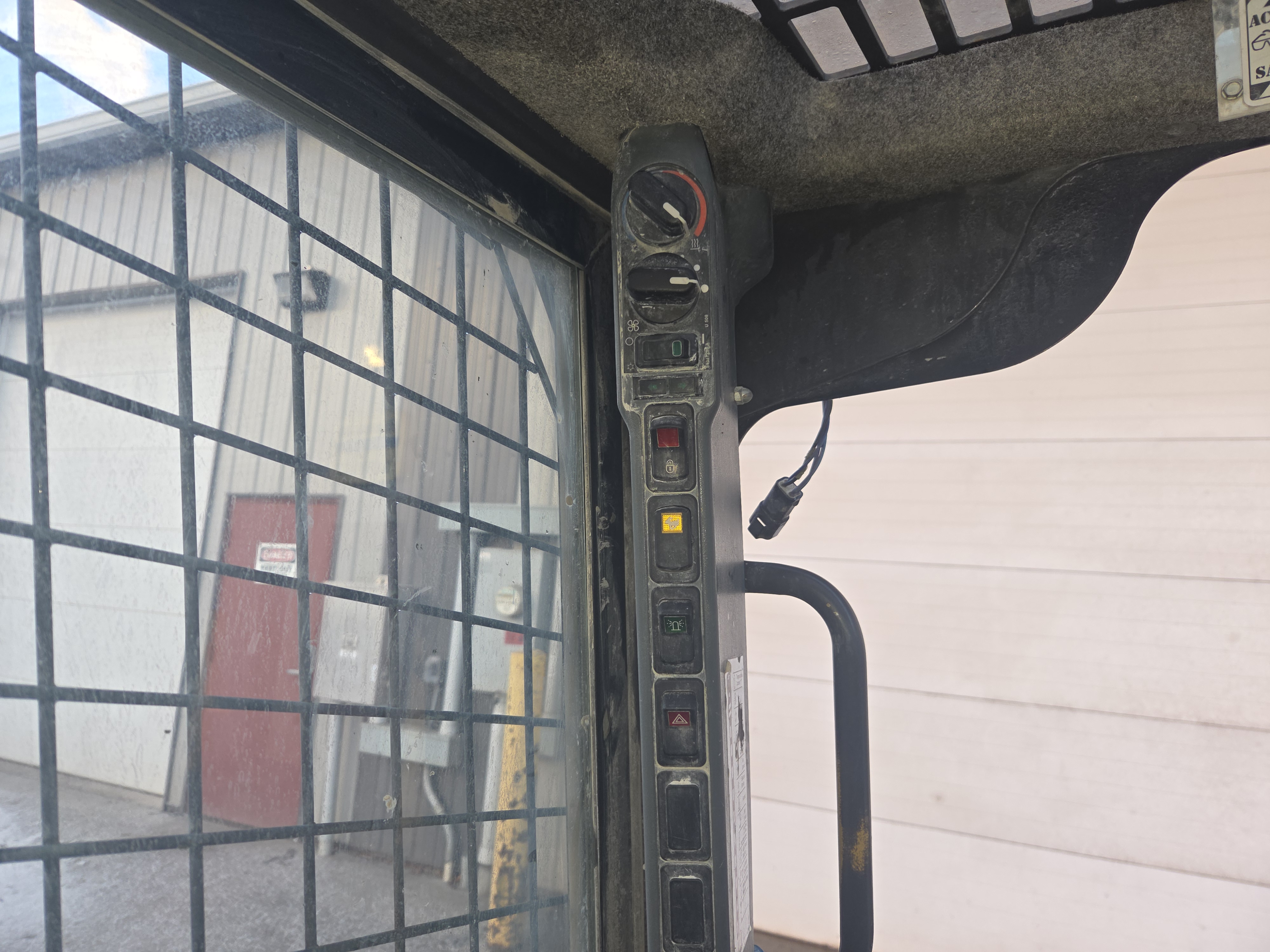 New Holland L228 T4 FINAL