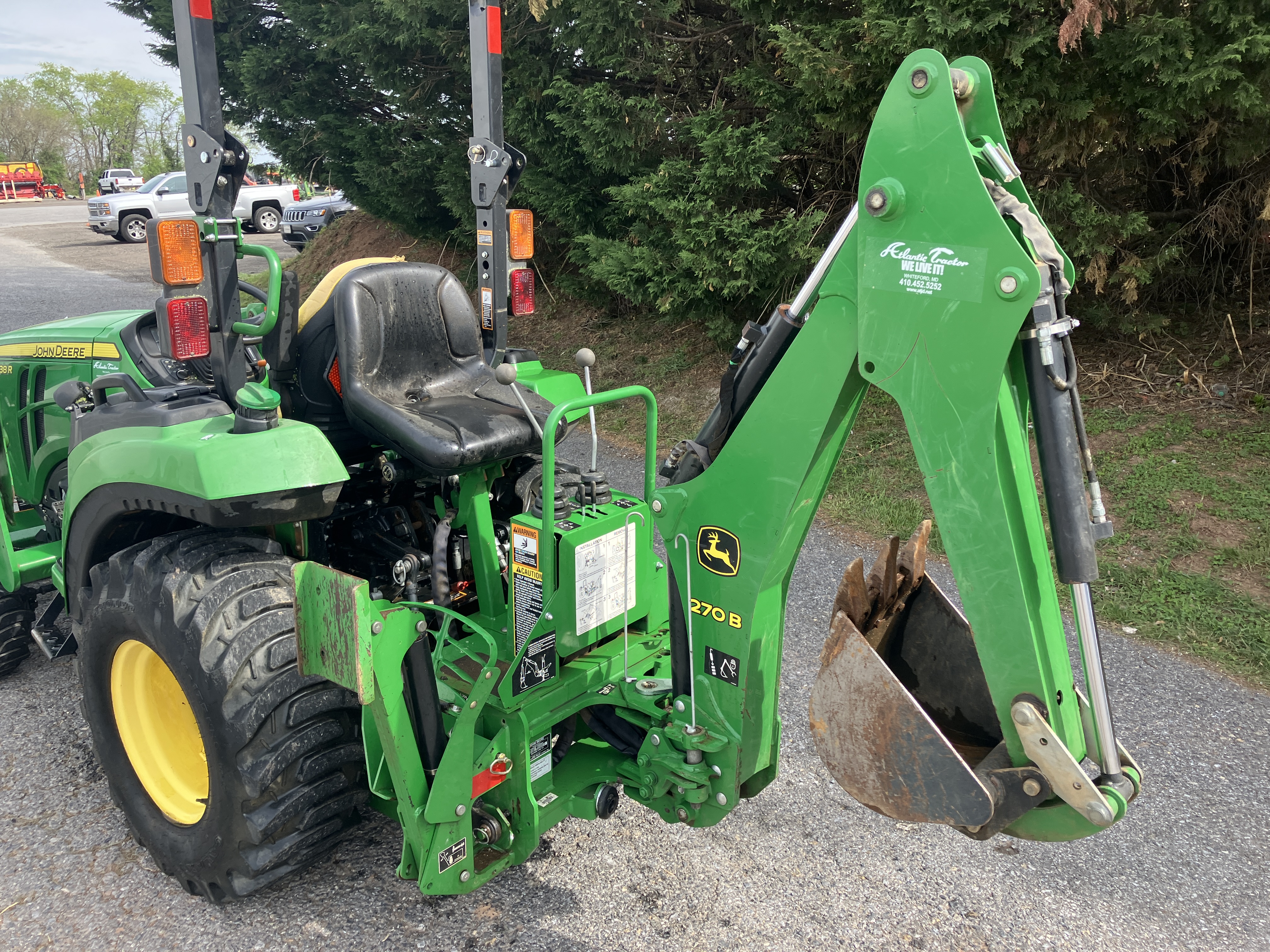 John Deere 2038R