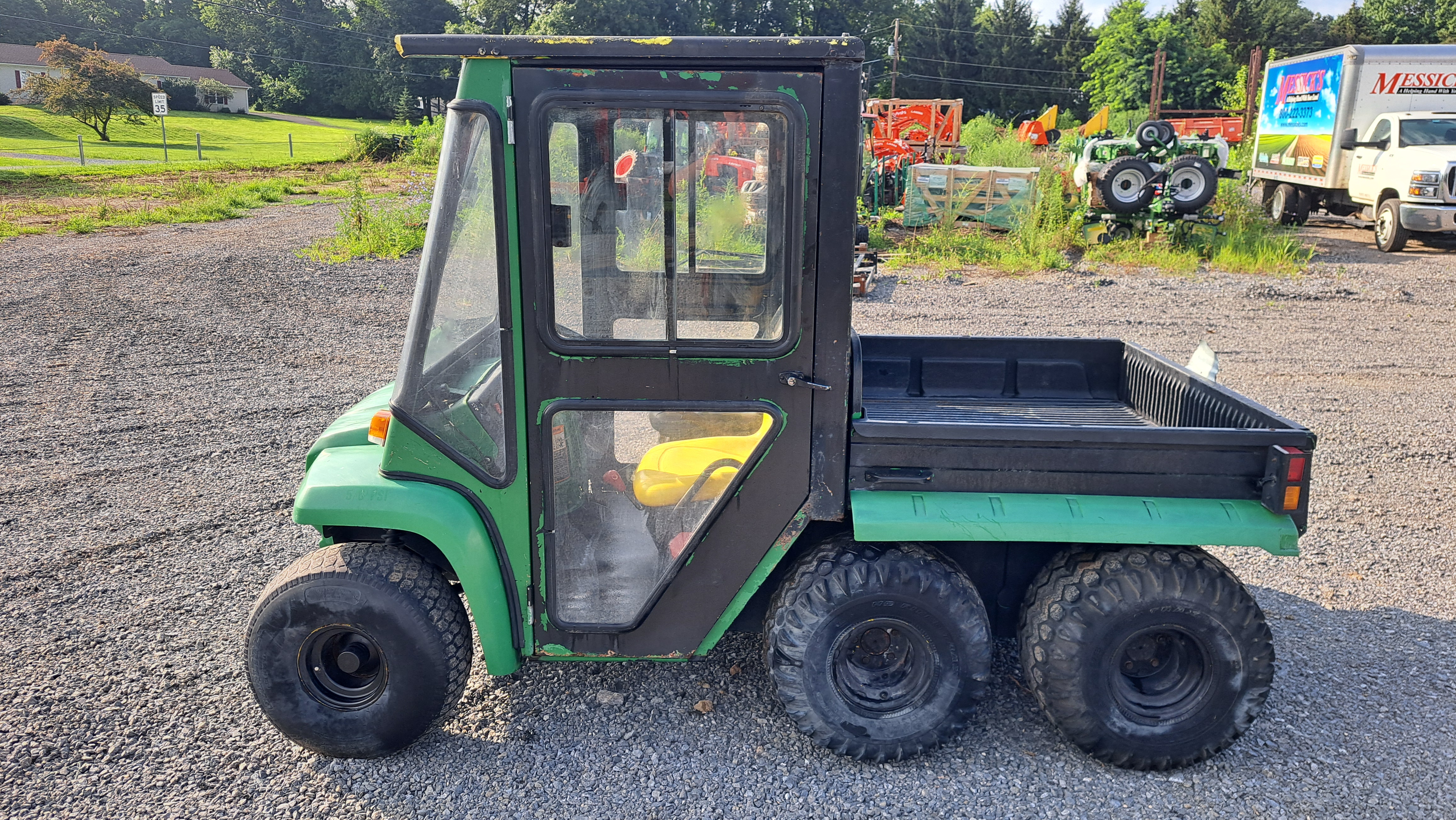 John Deere 6X4 GATOR