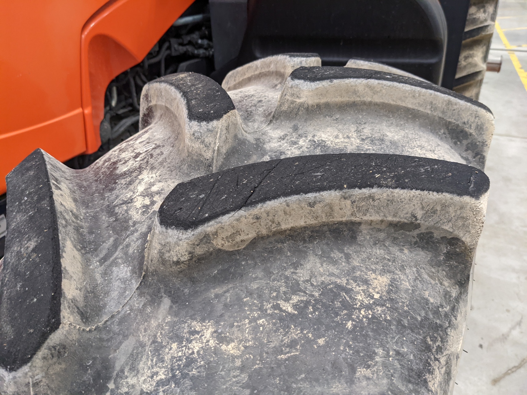 Kubota M7-171