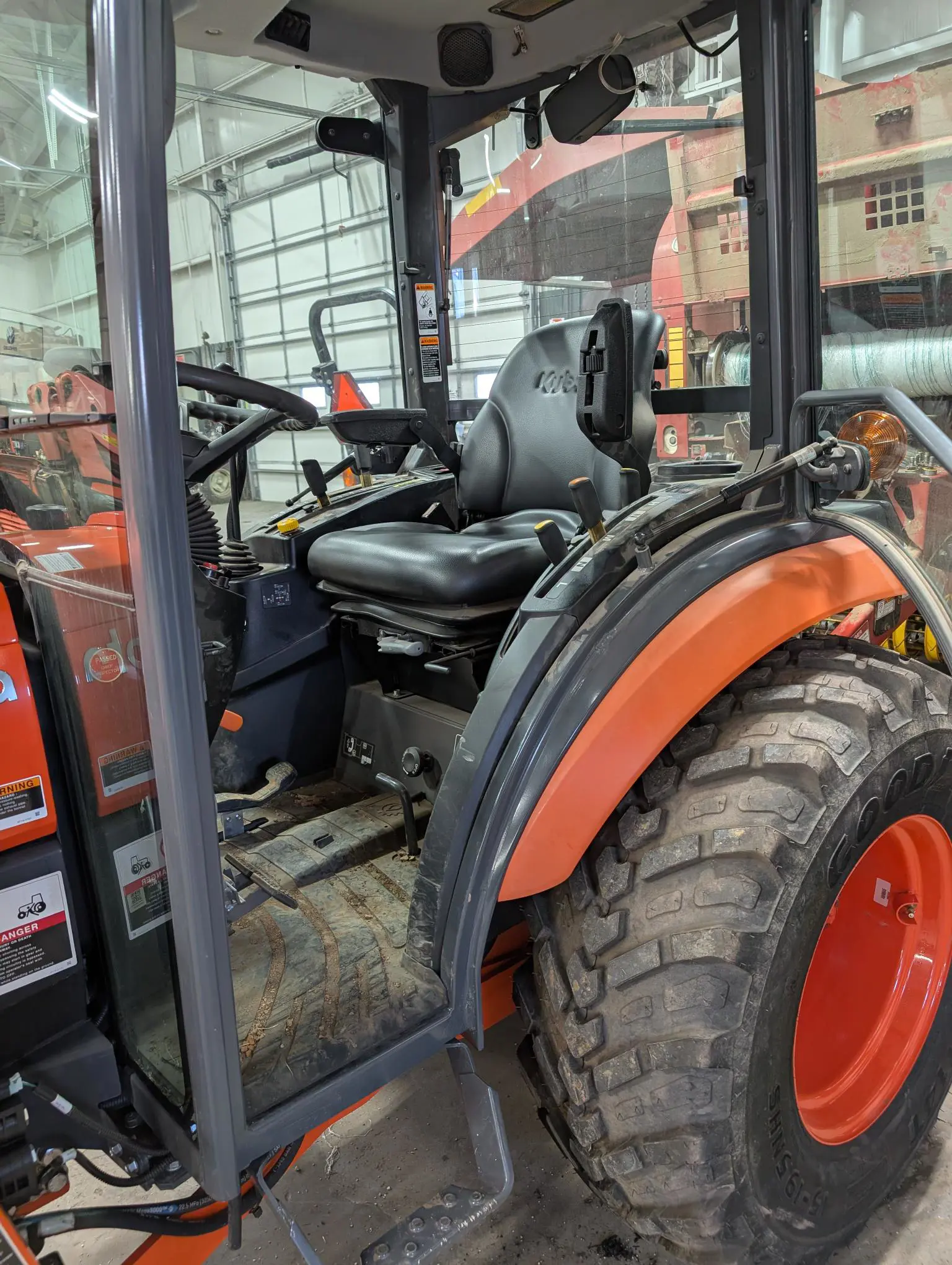 Kubota LX3520HSDC