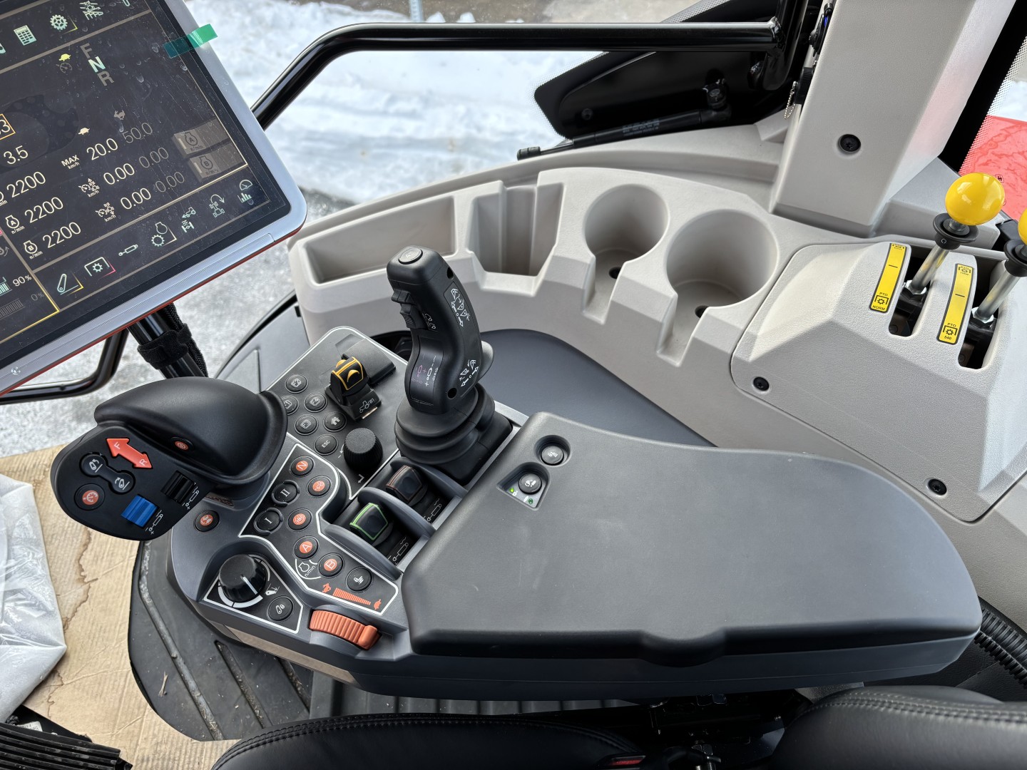 Kubota M8-201