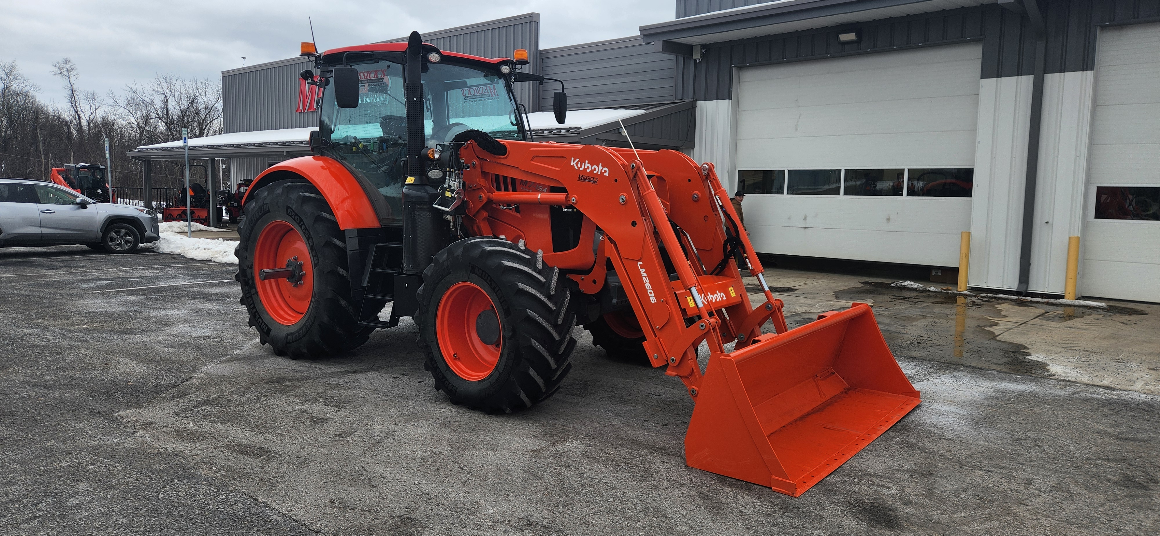 Kubota M7-154D